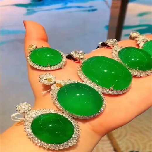 醴陵祖母绿宝石回收典当珠宝首饰
