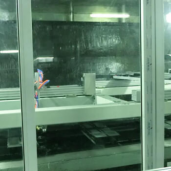 單軸往復噴涂機堅固應用于工業(yè)各類異形件噴涂提升產(chǎn)能