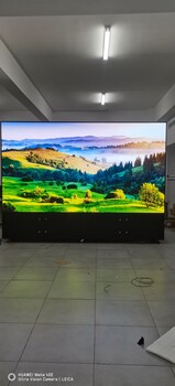 輝煌LED電子顯示屏制作人員上門安裝