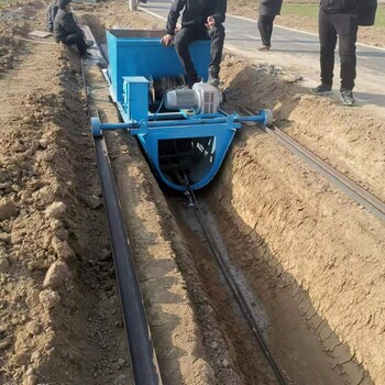 混凝土澆筑排水溝滑模機(jī)水利排水渠道襯砌機(jī)水渠成型機(jī)