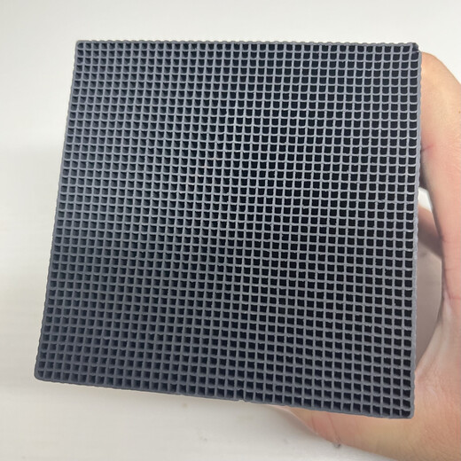 昭通市工業(yè)廢氣處理蜂窩狀活性炭噴漆廢氣處理大孔小孔定制