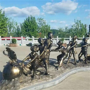 玻璃鋼小孩拔蘿卜雕塑，童趣主題雕塑，兒童玩耍雕塑