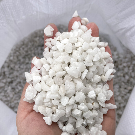 昆明水處理純白石英砂濾料高純度除銹耐磨廠家直供