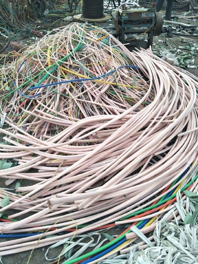 广州从化区报废电缆线回收/带皮电缆回收公司价格