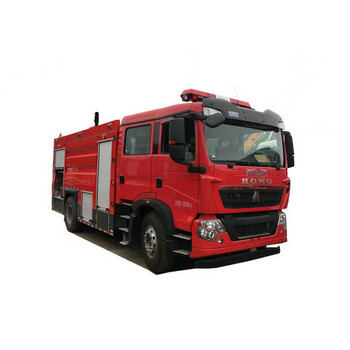 大型森林消防車