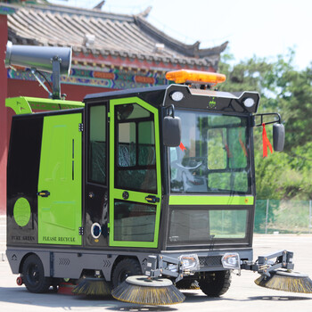 欣元電動掃路車園林景區(qū)道路清掃車多功能掃地車