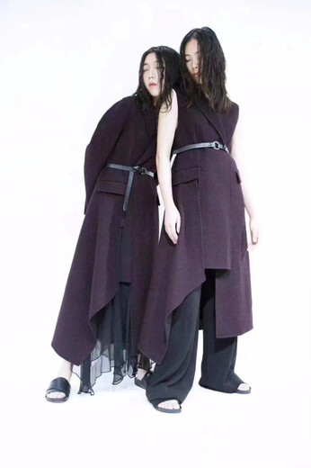 原创设计师品牌周仕依琳羊毛大衣折扣女士外套剪标出货批发