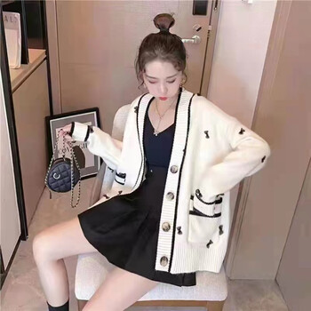 氧氣主播毛衣品牌折扣女裝庫存冬裝尾貨羊毛衫供應(yīng)
