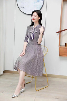 夏季大碼女裝連衣裙品牌庫(kù)存服裝折扣女裝拿貨