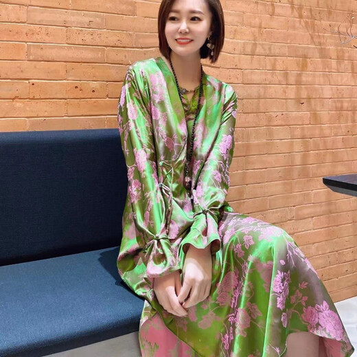 品牌撤柜服裝醋酸襯衫真絲連衣裙西裝外套走份