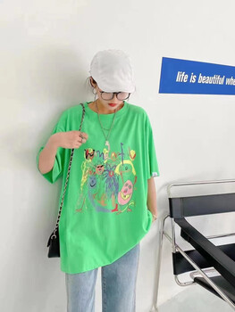 品牌庫存服裝寬松大版型T恤短袖上衣折扣女裝供應