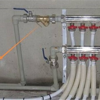 太原兴隆街清洗地暖、换分水器修水管暖气漏水