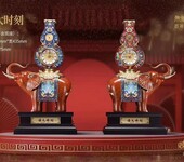 朱炳仁、钟连盛创作《伟大时刻》铜雕景泰蓝·金钻计时仪