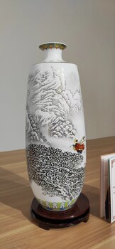 張松茂、徐亞鳳大師創(chuàng)作林沖雪夜上梁山瓷瓶規(guī)格詳情