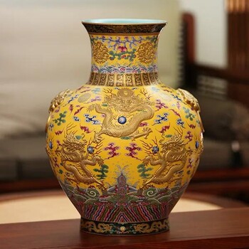 陽士琦大師黃金浮雕祥龍尊宮廷三大絕技琺瑯彩粉彩扒花浮雕描金
