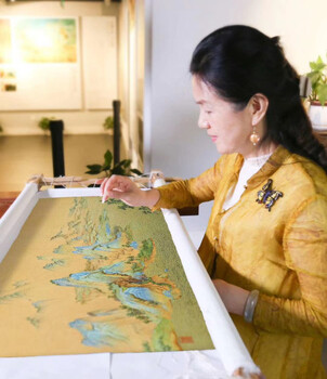 姚建萍蘇繡千里江山圖千古山水名作遇上千年國寶蘇繡