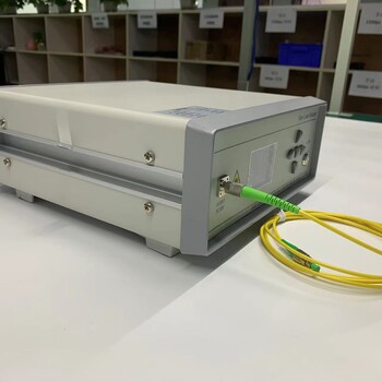 976nm單模泵浦激光光源功率和光譜穩(wěn)定提供各種模塊封裝