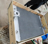 供應山推挖掘機配件SE210水箱散熱器J221-04D-01800