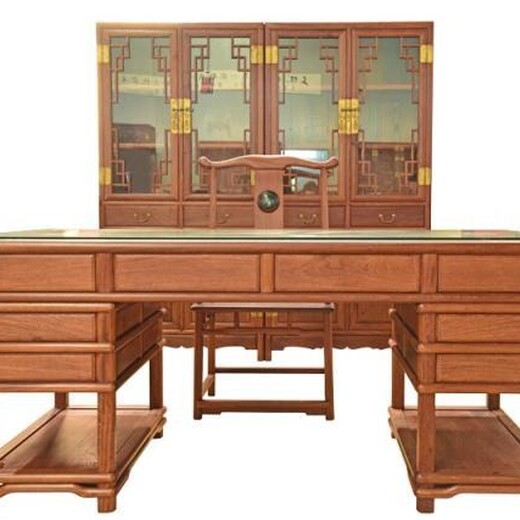 王义红木交趾黄檀办公桌样式优雅，大红酸枝家具