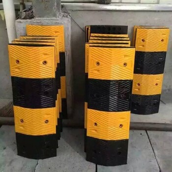 山西太原非機(jī)動(dòng)車減速帶停車場道路減速帶