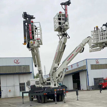 直營勤昌重工多功能隧道拱架安裝車隧道拱架作業(yè)車質(zhì)量可靠