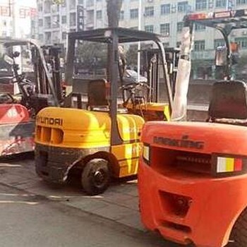 快速-密云縣東邵渠鎮(zhèn)吊車出租附近的-叉車出租