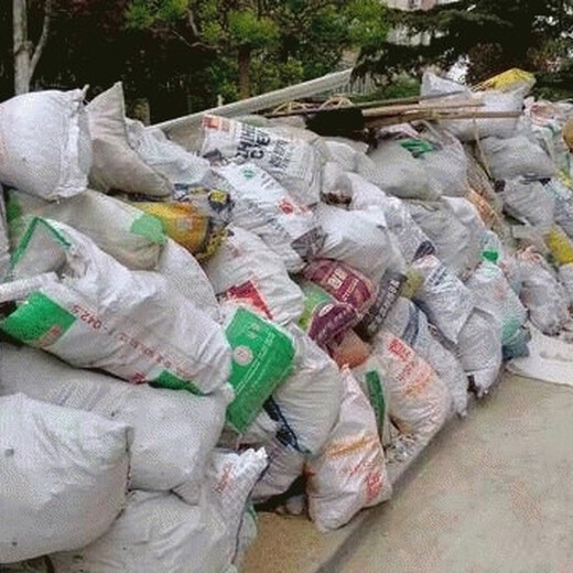 东城区沙滩拆除垃圾清运重要意义,垃圾清运为您出解决方案