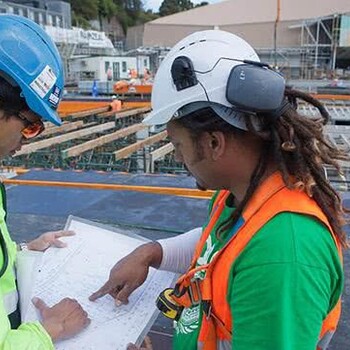 云南怒江及全國(guó)招出國(guó)新西蘭木工瓦工水電工電焊工等