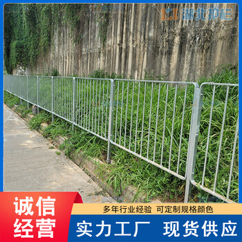 荆州公安交通市政防撞栏杆道路交通市政隔离栏供货