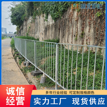 荆州公安交通市政防撞栏杆道路交通市政隔离栏供货