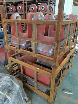 小松挖掘機(jī)PC-7-8機(jī)型馬拉頭大臂前叉斗桿偏心座現(xiàn)貨供應(yīng)