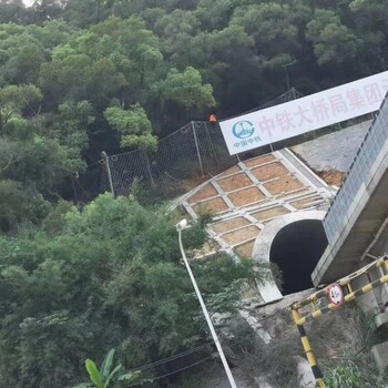 邊坡防護網/鍍鋅鋼絲繩網山體加固/隧道口病害整治措施施工
