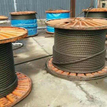 材質(zhì)精良的沖孔打樁機(jī)電動卷揚機(jī)