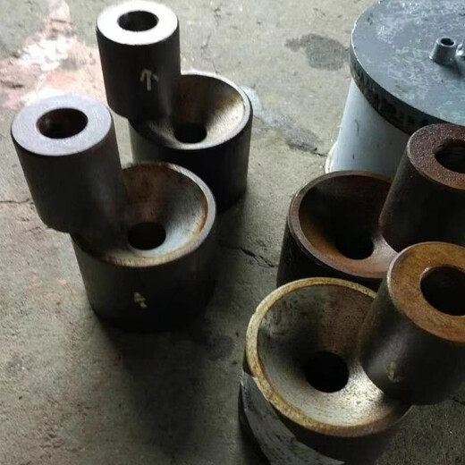 吊耳圓頭吊環(huán)穿鋼絲繩的沖孔打樁機(jī)錘頭錘球錘蛋錘批發(fā)