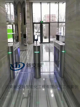 鄭州建筑工地門禁閘機(jī)圍欄通道閘系統(tǒng)門禁系統(tǒng)多少一套