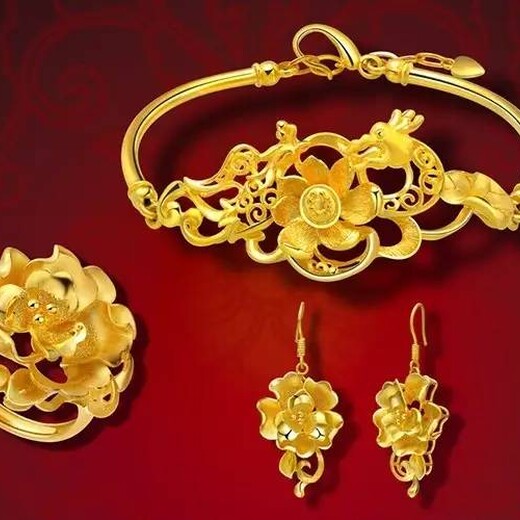 北京朝阳梵克雅宝项链黄金回收手镯黄金回收手链首饰、电话