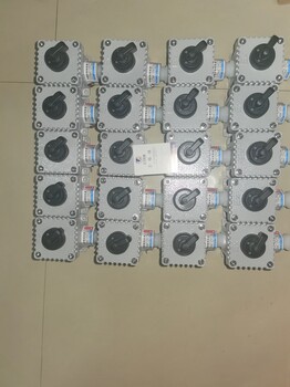 掛式三防操作箱防水防塵防腐操作箱防水防塵防腐操作箱