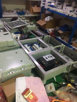 Q235碳鋼焊接RAL7035IIB級防爆端子箱