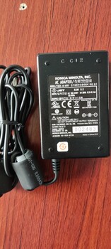 AC-A305電源適配器，原裝現(xiàn)貨色差儀AC305充電器