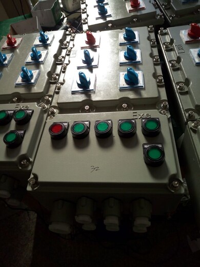 三防配电箱BXM53-4/16K63防爆照明配电箱在线沟通