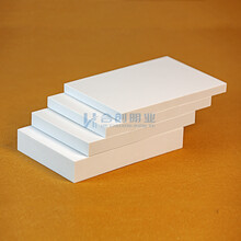 山东合创明业耐磨陶瓷板92含量氧化铝陶瓷衬板设备防磨用高铝衬板