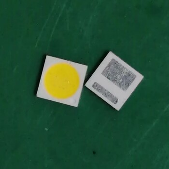 1W高光效LED燈珠3030EMC支架LED發(fā)光二極管