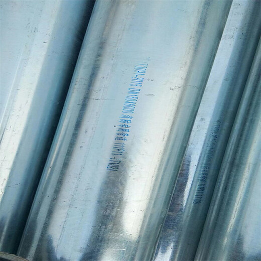 伊犁哈萨克镀锌无缝钢管源泰润丰1.5寸*3.25镀锌管轻钢结构