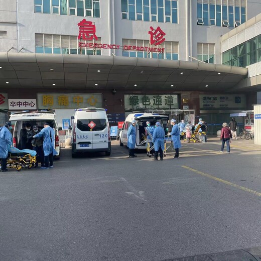 广州救护车出租公司-跨省运送重症病人-快速服务