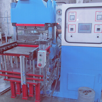 200噸平板硫化機-2RT硫化機