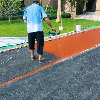 廣西欽州小區(qū)改造黑瀝青改色路面施工材料