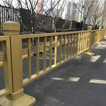 安平定制市政護(hù)欄公路護(hù)欄*公路隔離柵*人行道護(hù)欄