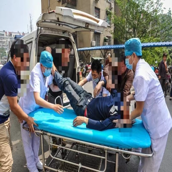 喀什跨省救护车送病人回家-长途病人异地转运-派车接送