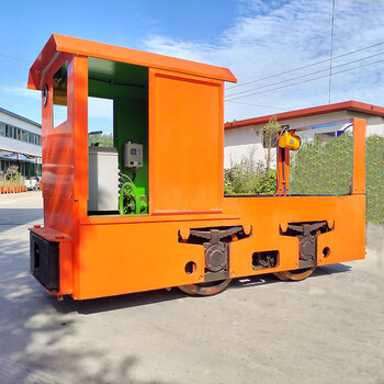 礦用窄軌架線(xiàn)式工礦電機車(chē)CJY3噸軌道牽引輸送機車(chē)操作簡(jiǎn)單