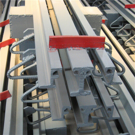 垦利gqf-f60型桥梁伸缩缝f80型伸缩缝焊接结实